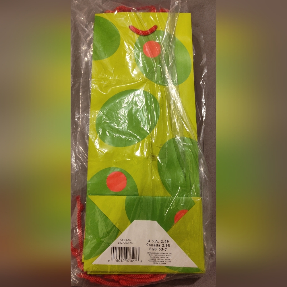 NEW! Hallmark Gift Bags Set 8pk